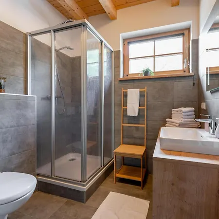 Haus Liene Domek alpejski *